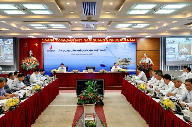 Thủ tướng Phạm Minh Chính làm việc với Tập đoàn Dầu khí Quốc gia Việt Nam - Ảnh 1.