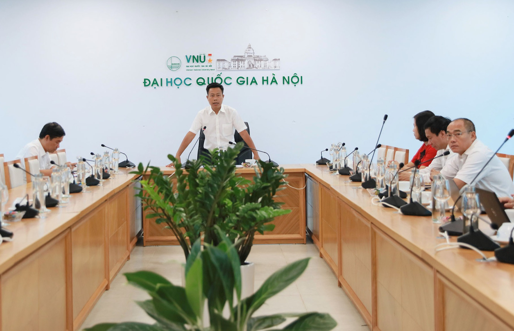 ĐHQGHN đào tạo nguồn nhân lực chất lượng cao cho các tỉnh Nam Bộ - Ảnh 1.
