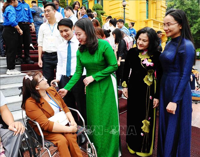 Phó Chủ tịch nước gặp mặt Đoàn đại biểu thanh niên khuyết tật tiêu biểu toàn quốc - Ảnh 2.