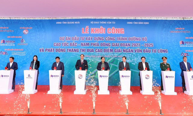 Thủ tướng Phạm Minh Chính dự lễ khởi công 12 dự án thành phần cao tốc Bắc-Nam - Ảnh 1.