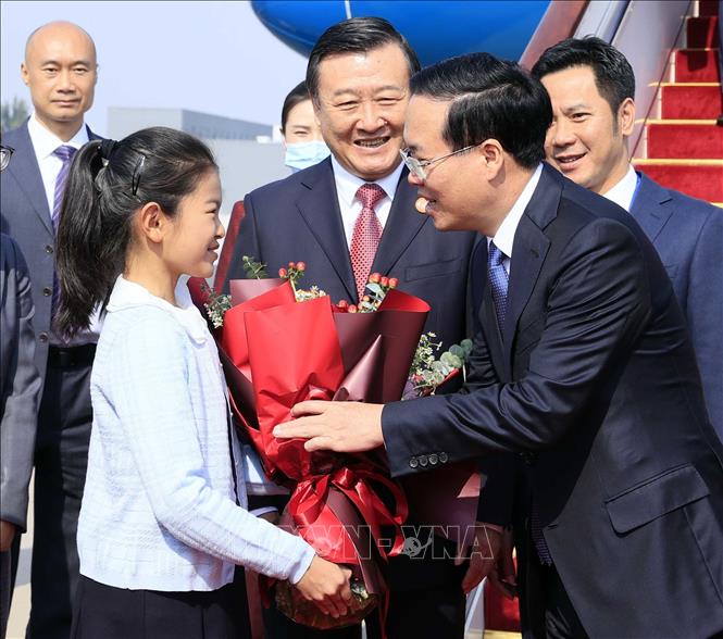 Lễ đón Chủ tịch nước Võ Văn Thưởng tại Sân bay Bắc Kinh