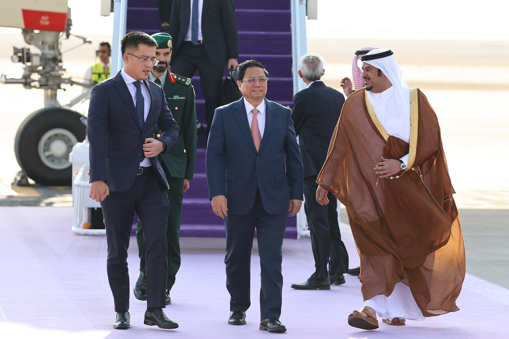 Thủ tướng Phạm Minh Chính tới Thủ đô Riyadh, bắt đầu chuyến công tác tại  Saudi Arabia