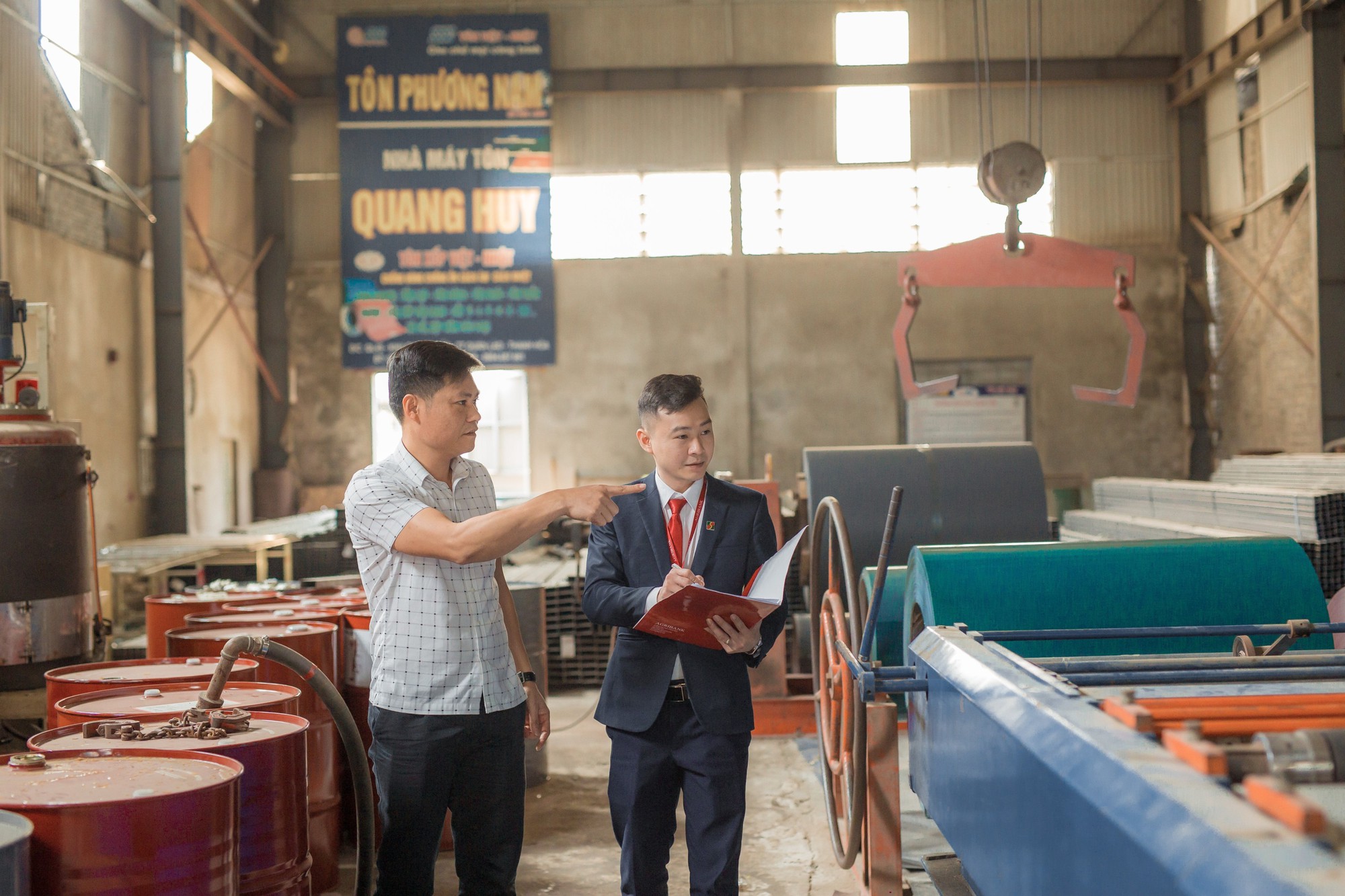 Agribank tích cực triển khai hỗ trợ người dân, doanh nghiệp - Ảnh 1. Agribank tích cực triển khai hỗ trợ người dân, doanh nghiệp - Ảnh 1.