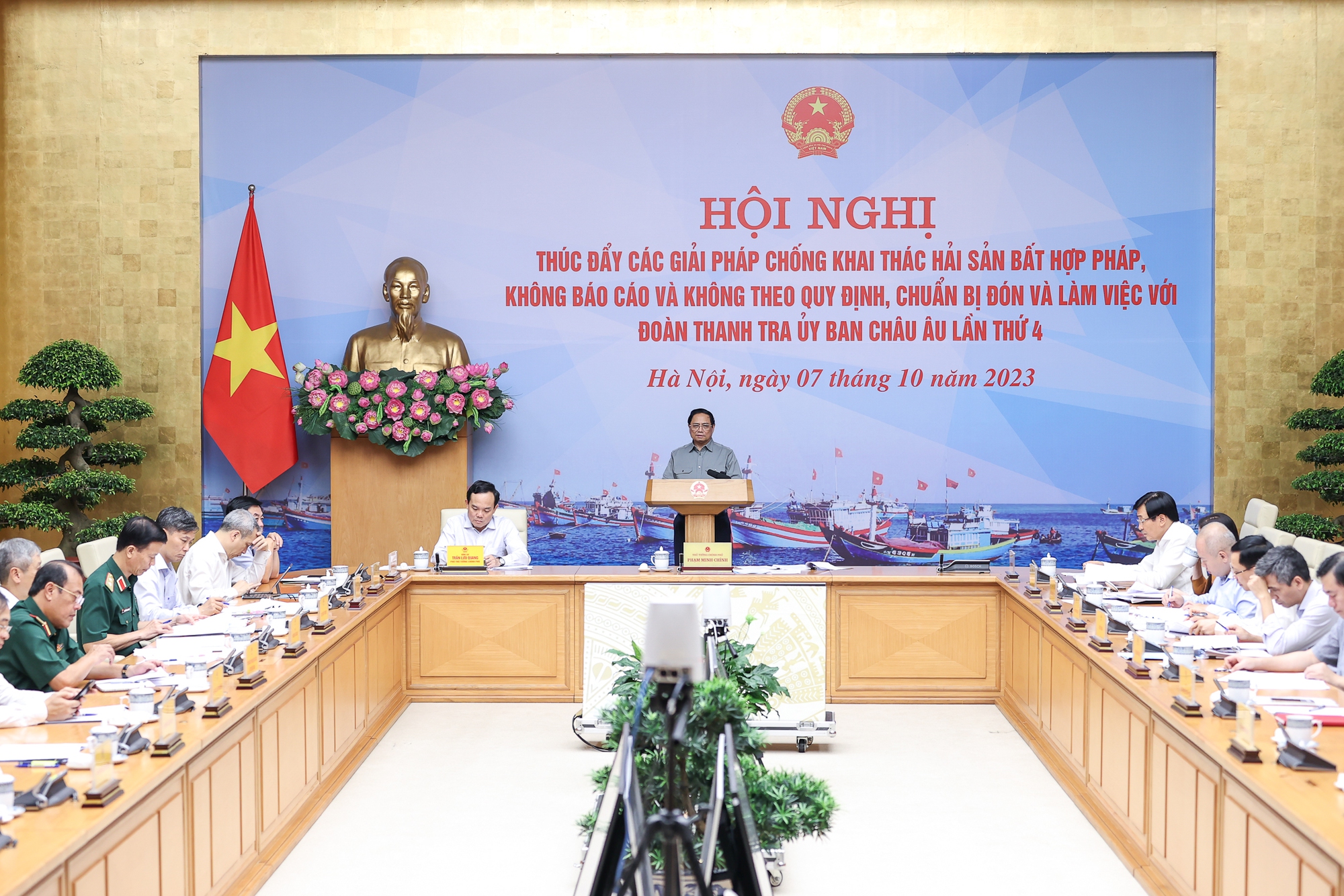 Thủ tướng Chính phủ Phạm Minh Chính chủ trì Hội nghị thúc đẩy các giải pháp chống IUU - Ảnh: VGP/Nhật Bắc