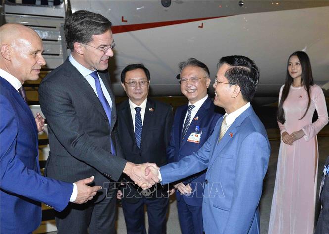 Thủ tướng Vương quốc Hà Lan đến Hà Nội, bắt đầu chuyến thăm chính thức Việt Nam - Ảnh 1.