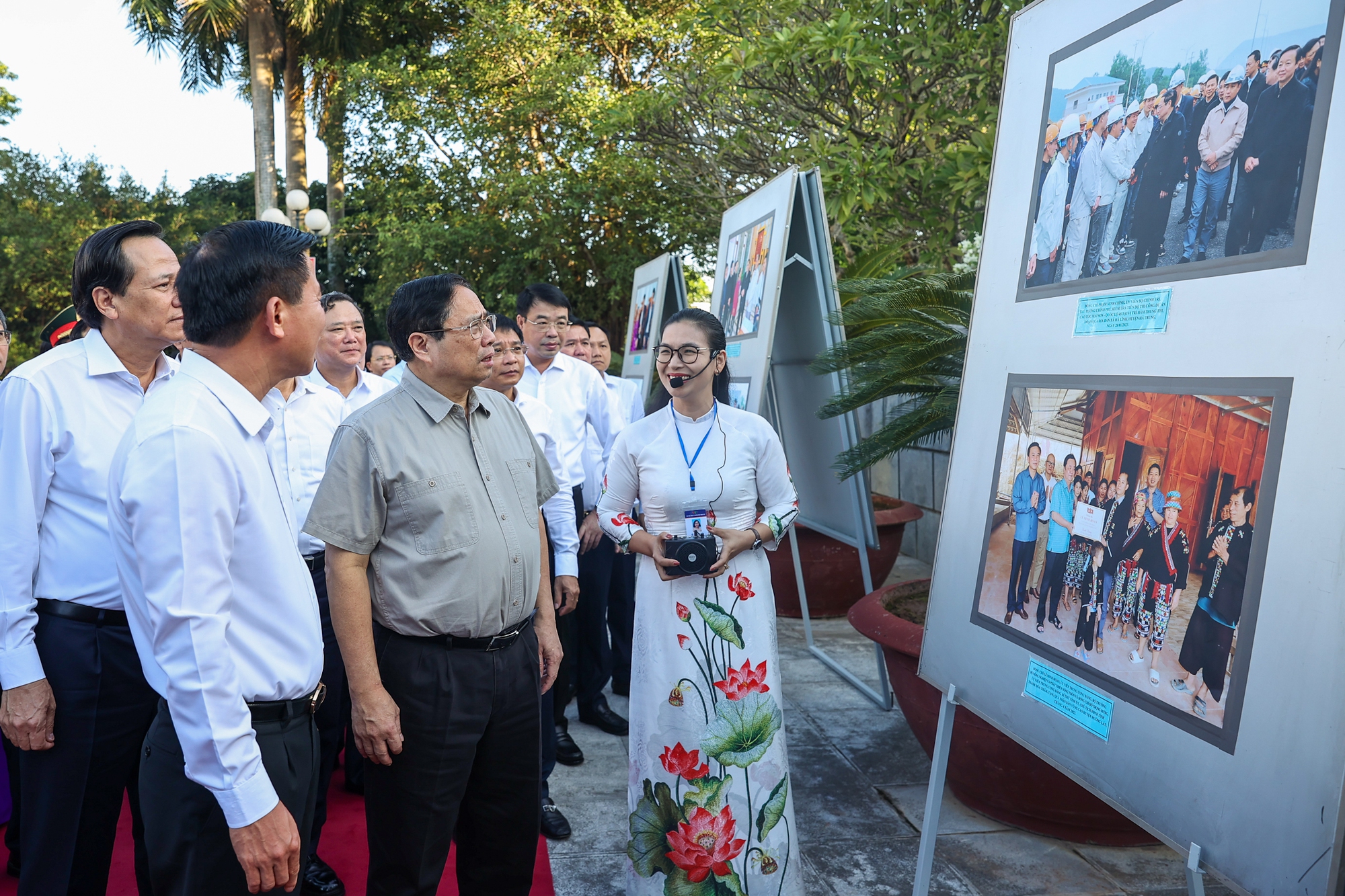 Thủ tướng dâng hương tại Khu Văn hóa tưởng niệm Chủ tịch Hồ Chí Minh ở Thanh Hóa- Ảnh 6.