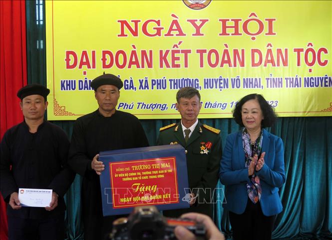 Thường trực Ban Bí thư dự Ngày hội Đại đoàn kết toàn dân tộc tại tỉnh Thái Nguyên- Ảnh 1.