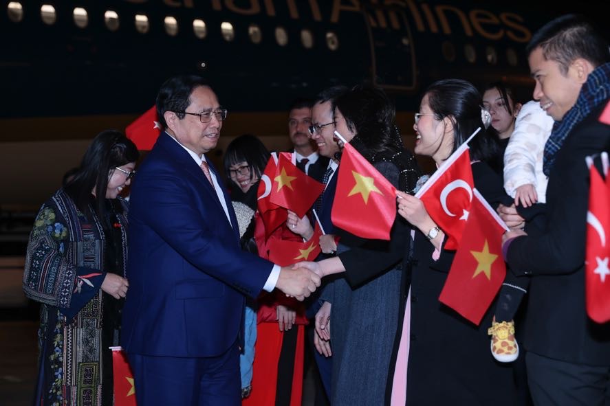 Thủ tướng Phạm Minh Chính và Phu nhân tới Ankara, bắt đầu thăm chính thức Thổ Nhĩ Kỳ- Ảnh 7.