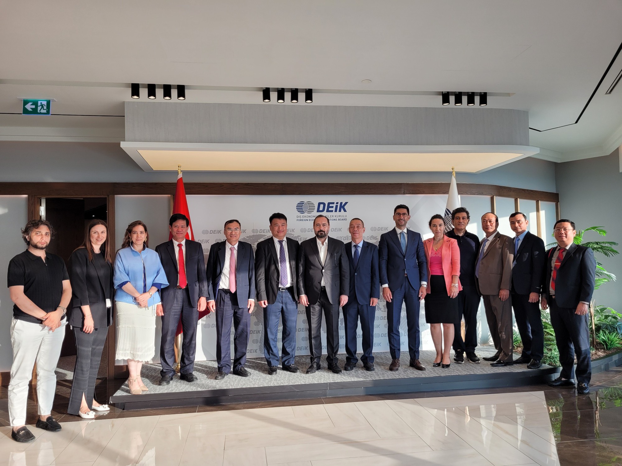 Quảng Ngãi thúc đẩy hợp tác lâu dài và bền vững với Thổ Nhĩ Kỳ- Ảnh 2. Quảng Ngãi thúc đẩy hợp tác lâu dài và bền vững với Thổ Nhĩ Kỳ- Ảnh 2.