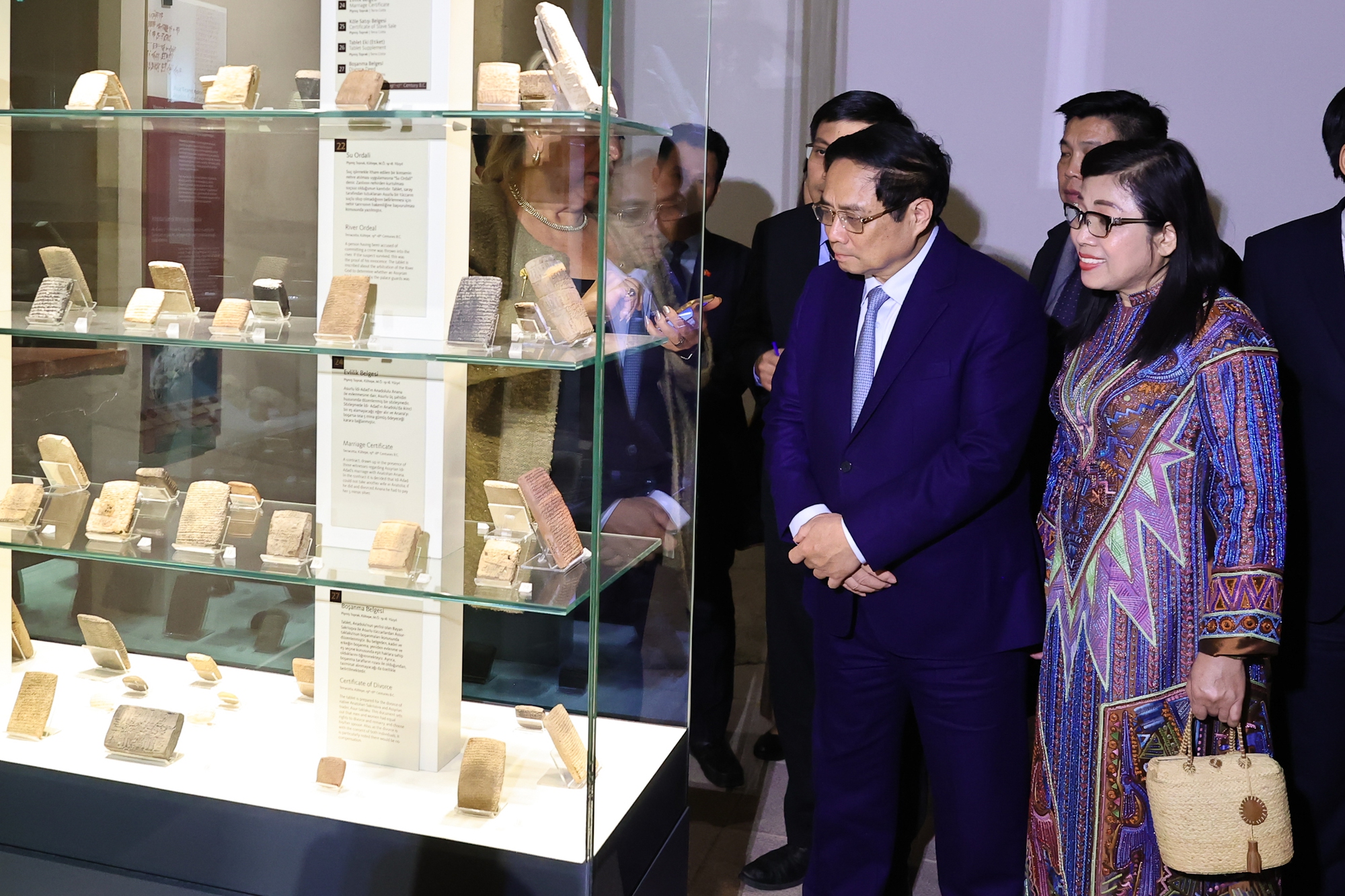 Thủ tướng Phạm Minh Chính tham quan bảo tàng các nền văn minh ở Thổ Nhĩ Kỳ- Ảnh 2.