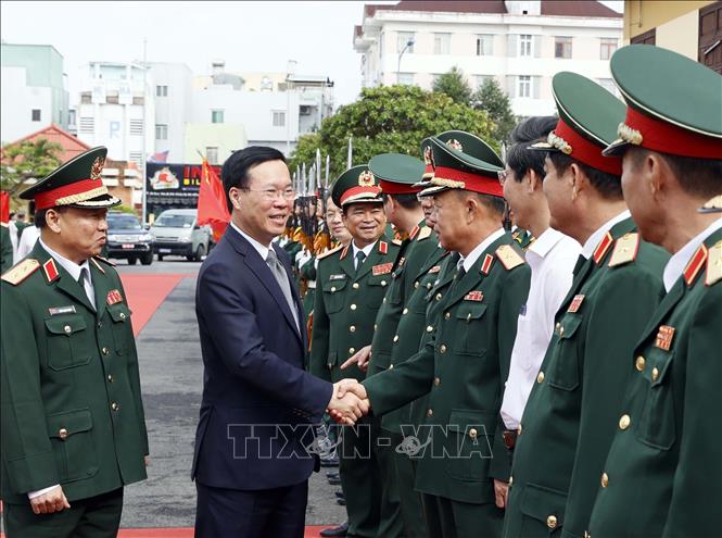 Chủ tịch nước Võ Văn Thưởng thăm, làm việc tại Quân khu 5- Ảnh 2.