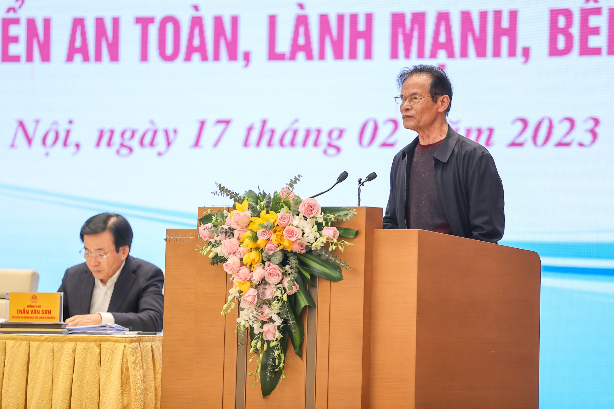 TỔNG THUẬT: Các doanh nghiệp bất động sản mong được hỗ trợ về cơ chế và tín dụng - Ảnh 1.