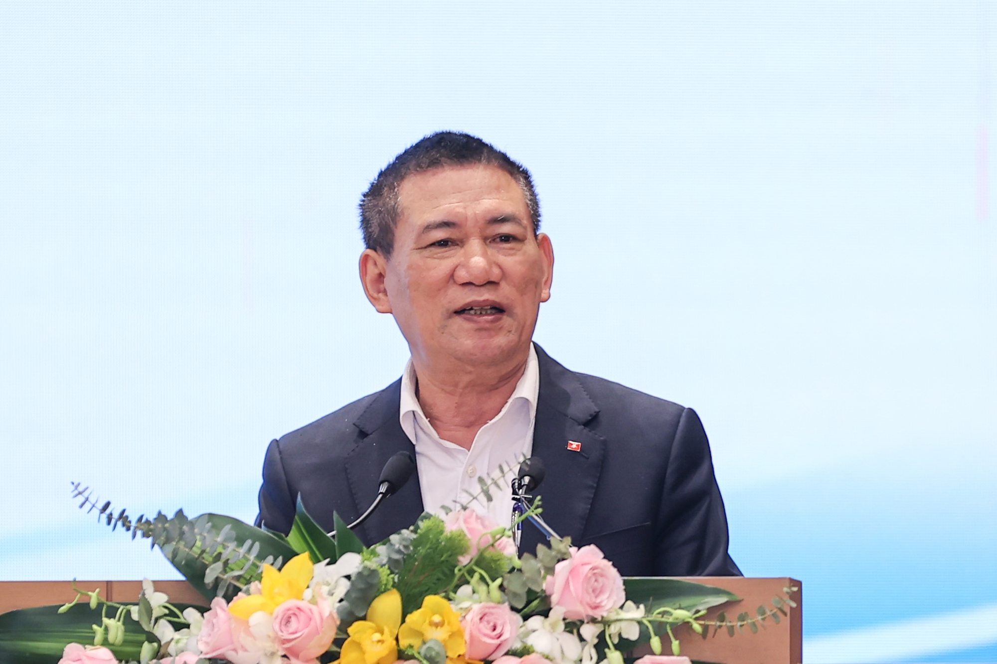 TỔNG THUẬT: Tháo gỡ và thúc đẩy thị trường bất động sản phát triển an toàn, lành mạnh, bền vững - Ảnh 1.