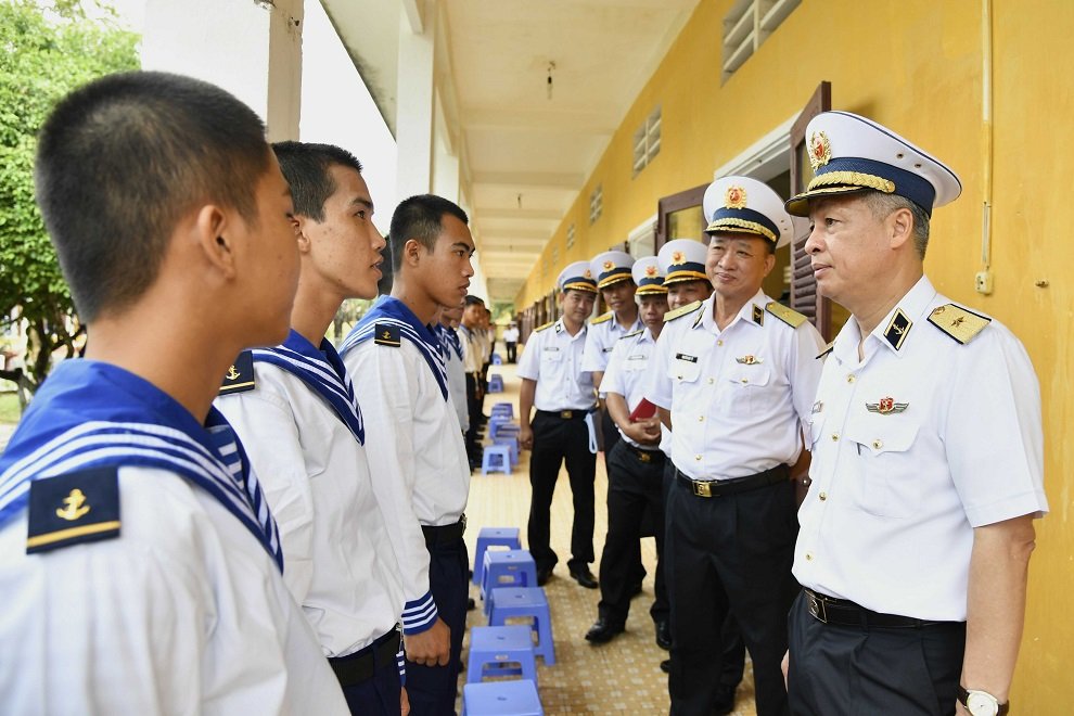 Quân chủng Hải quân kiểm tra công tác chuẩn bị huấn luyện tại Vùng 5 Hải quân - Ảnh 2.