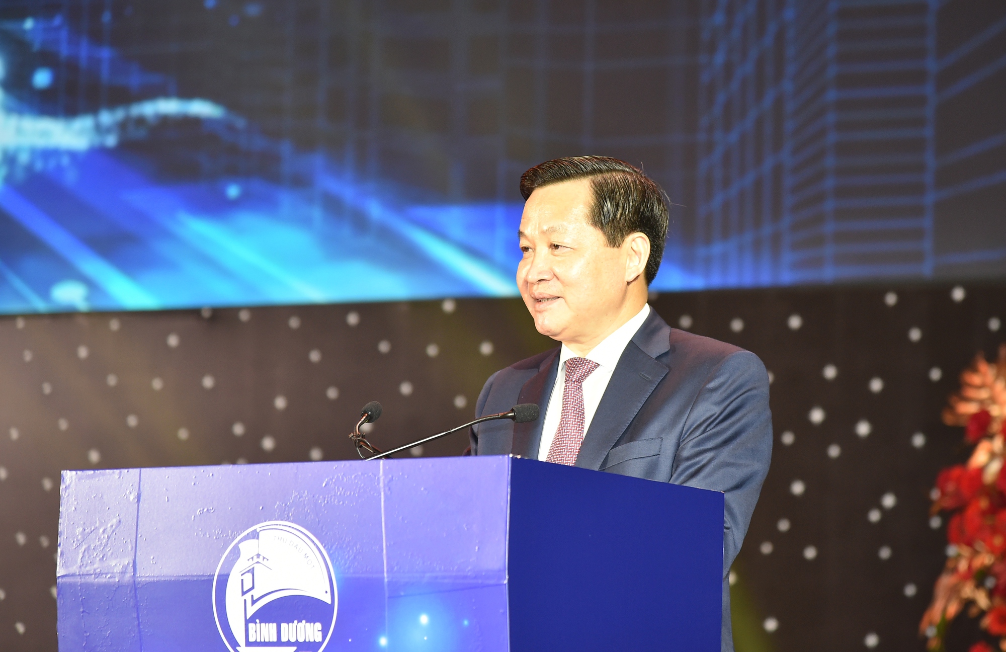 Chủ tịch UBND tỉnh Cao Tiến Dũng làm việc với TPLong Khánh và huyện Xuân  Lộc về phát triển kinh tế  xã hội  Báo Đồng Nai điện tử