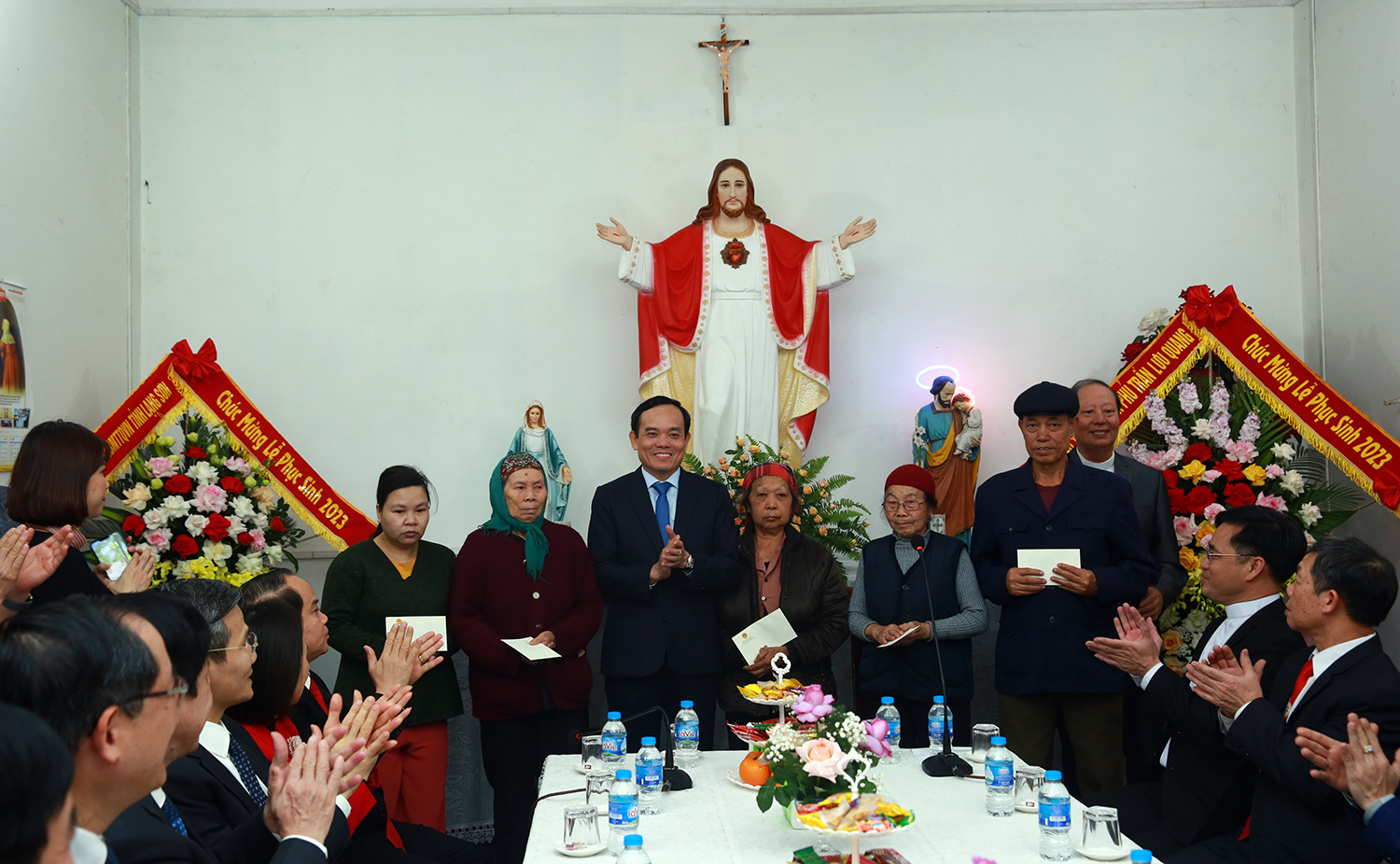 Phó Thủ tướng Trần Lưu Quang chúc mừng Lễ Phục sinh tại Lạng Sơn - Ảnh 4.