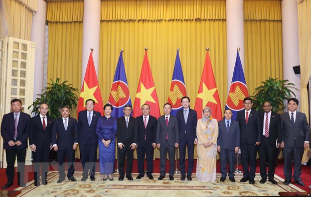 Chủ tịch nước tiếp Đại sứ các nước ASEAN  - Ảnh 1.