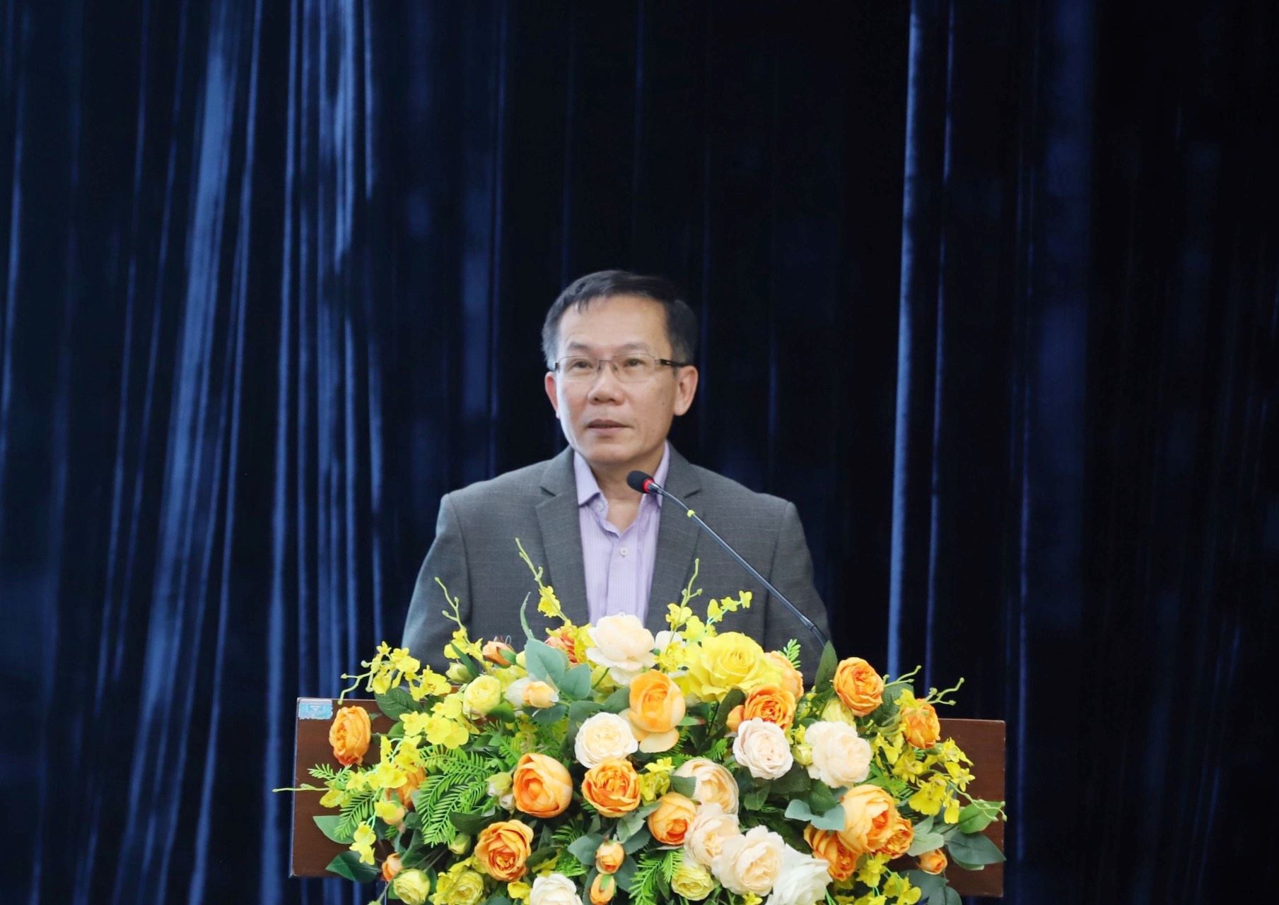 GS.TSKH. Nguyễn Ngọc Thành được trao tặng Huân chương Công trạng hạng Nhất của Nhà nước Ba Lan - Ảnh 2.
