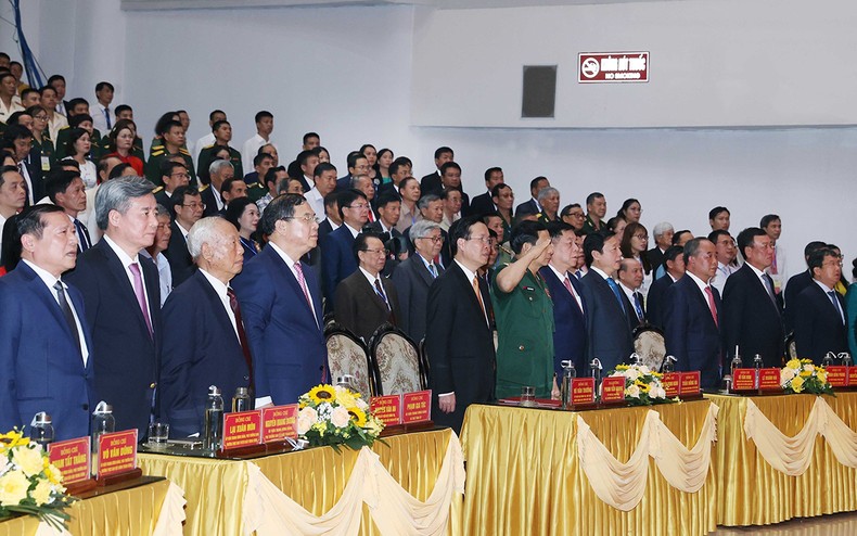 Chủ tịch nước Võ Văn Thưởng: Chung sức, đồng lòng xây dựng Nam Định ngày càng văn minh, giàu đẹp - Ảnh 3.