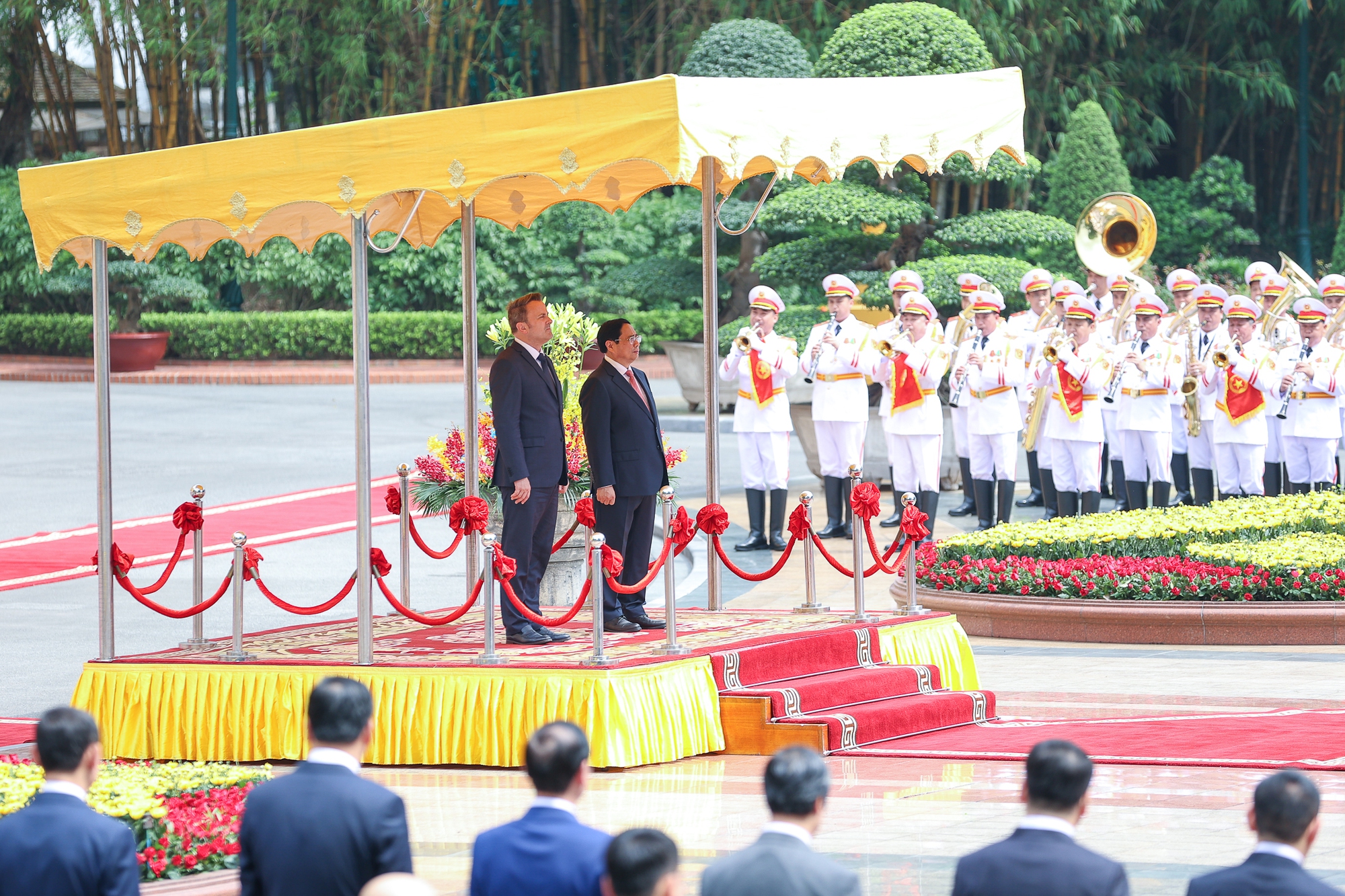 Chùm ảnh: Thủ tướng Phạm Minh Chính đón, hội đàm với Thủ tướng Luxembourg - Ảnh 5.