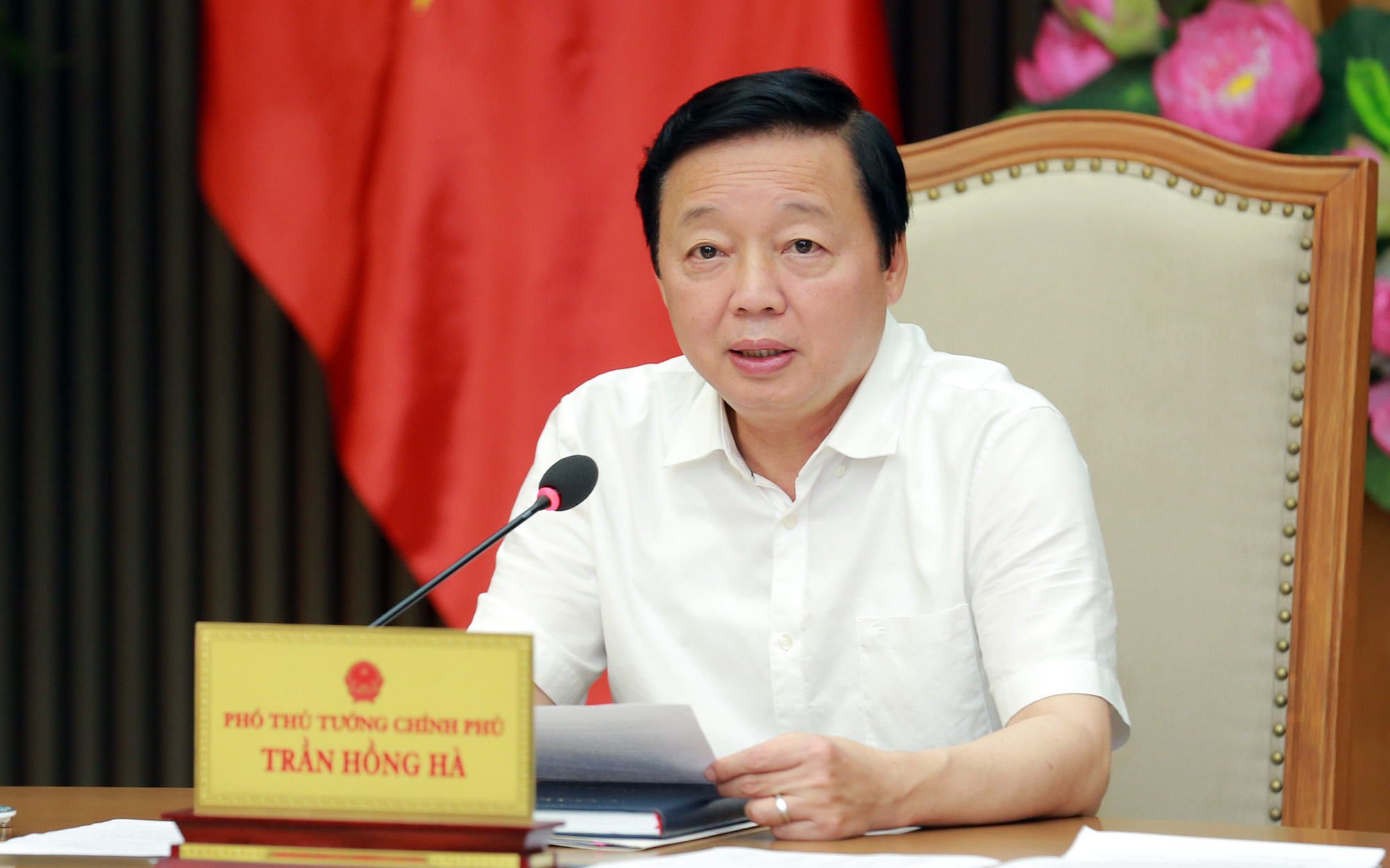 Phó Thủ tướng Trần Hồng Hà: Trước mắt cần có ngay cơ chế, chính sách mang tính đột phá, thúc đẩy phát triển điện mặt trời mái nhà - Ảnh: VGP/Minh Khôi
