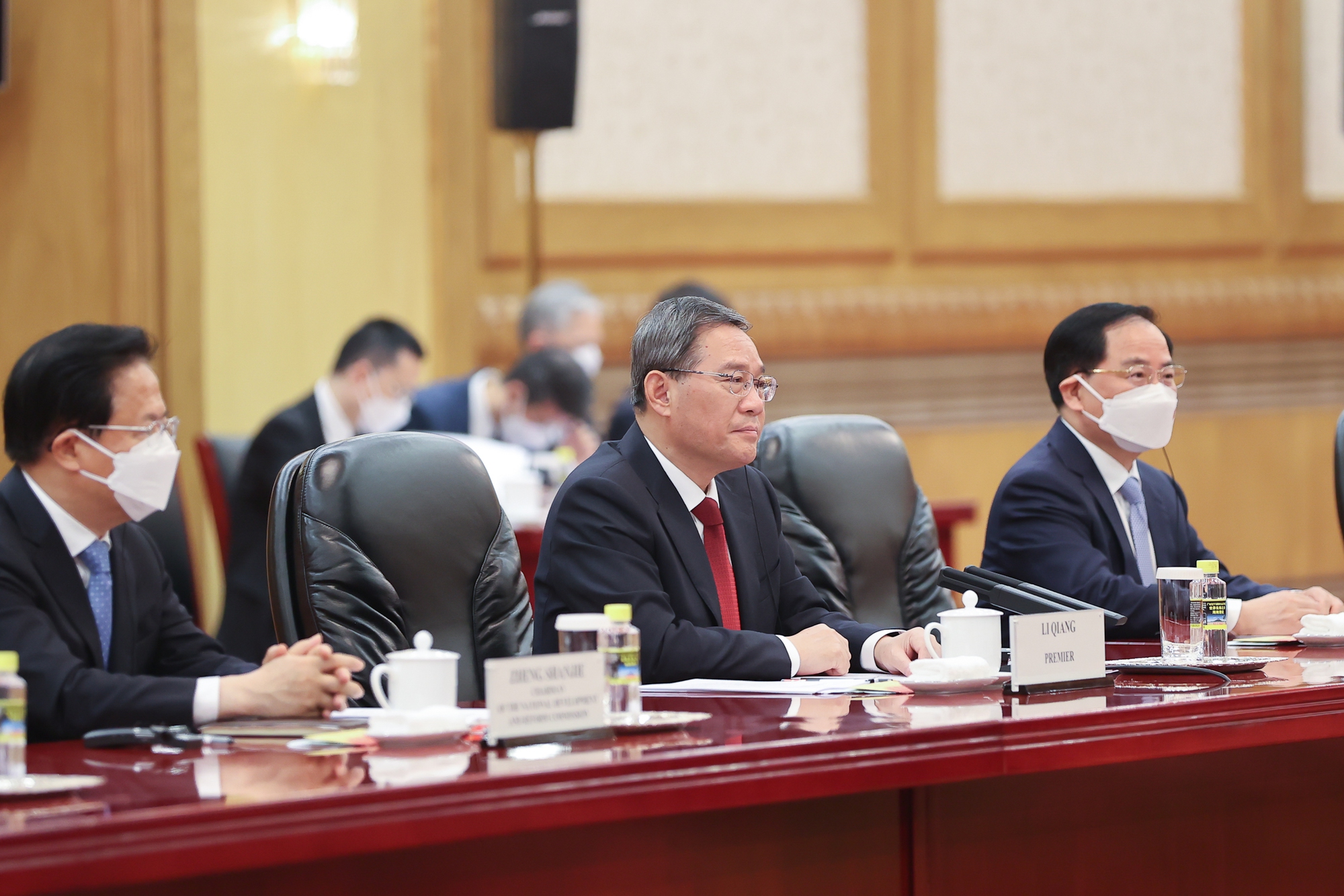Chuyến thăm chính thức Trung Quốc đầu tiên của Thủ tướng Chính phủ Phạm Minh Chín là hoạt động gặp gỡ trực tiếp đầu tiên giữa lãnh đạo chủ chốt hai nước sau khi Trung Quốc kiện toàn các chức danh lãnh đạo Nhà nước khóa mới - Ảnh: VGP/Nhật Bắc