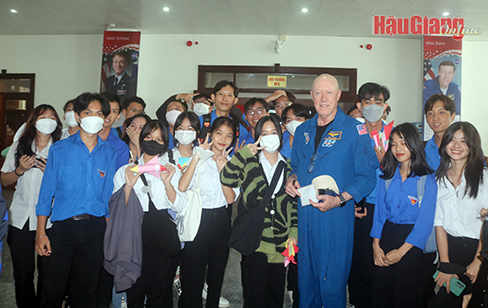 Lần đầu tiên Việt Nam tổ chức 'Tuần lễ NASA' tại Đông Nam Á - Ảnh 1.