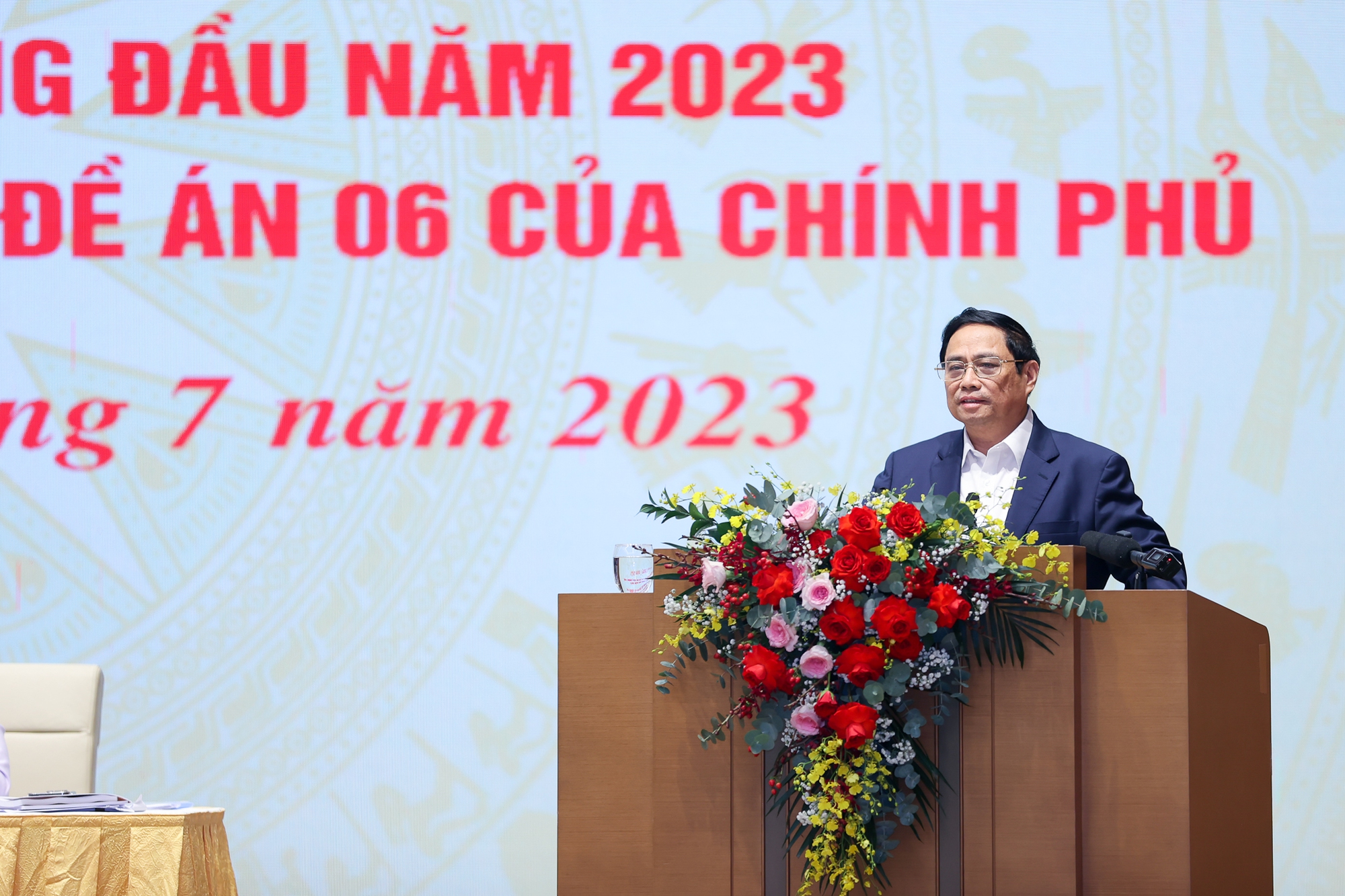 Thủ tướng Phạm Minh Chính phát biểu tại Hội nghị trực tuyến toàn quốc sơ kết 6 tháng đầu năm 2023 về chuyển đổi số quốc gia và Đề án phát triển dữ liệu dân cư, định danh và xác thực điện tử phục vụ chuyển đổi số quốc gia giai đoạn 2022-2025, tầm nhìn đến năm 2030 (Đề án 06)