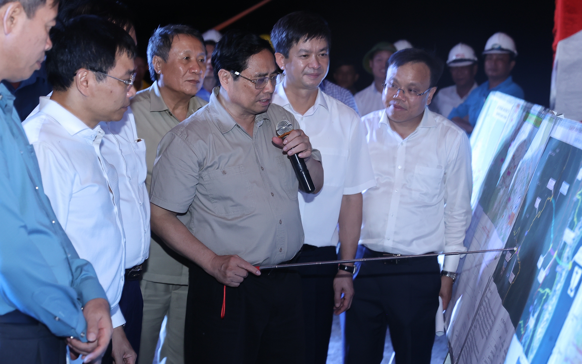 Thủ tướng kiểm tra, khảo sát một số công trình, dự án trọng điểm tại Quảng Trị