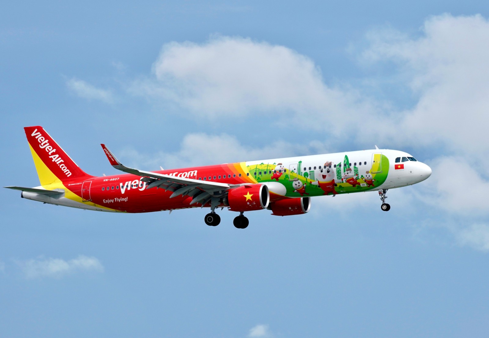 Vietjet được vinh danh top 100 thương hiệu giá trị nhất Việt Nam - Ảnh 2. Vietjet được vinh danh top 100 thương hiệu giá trị nhất Việt Nam - Ảnh 2.