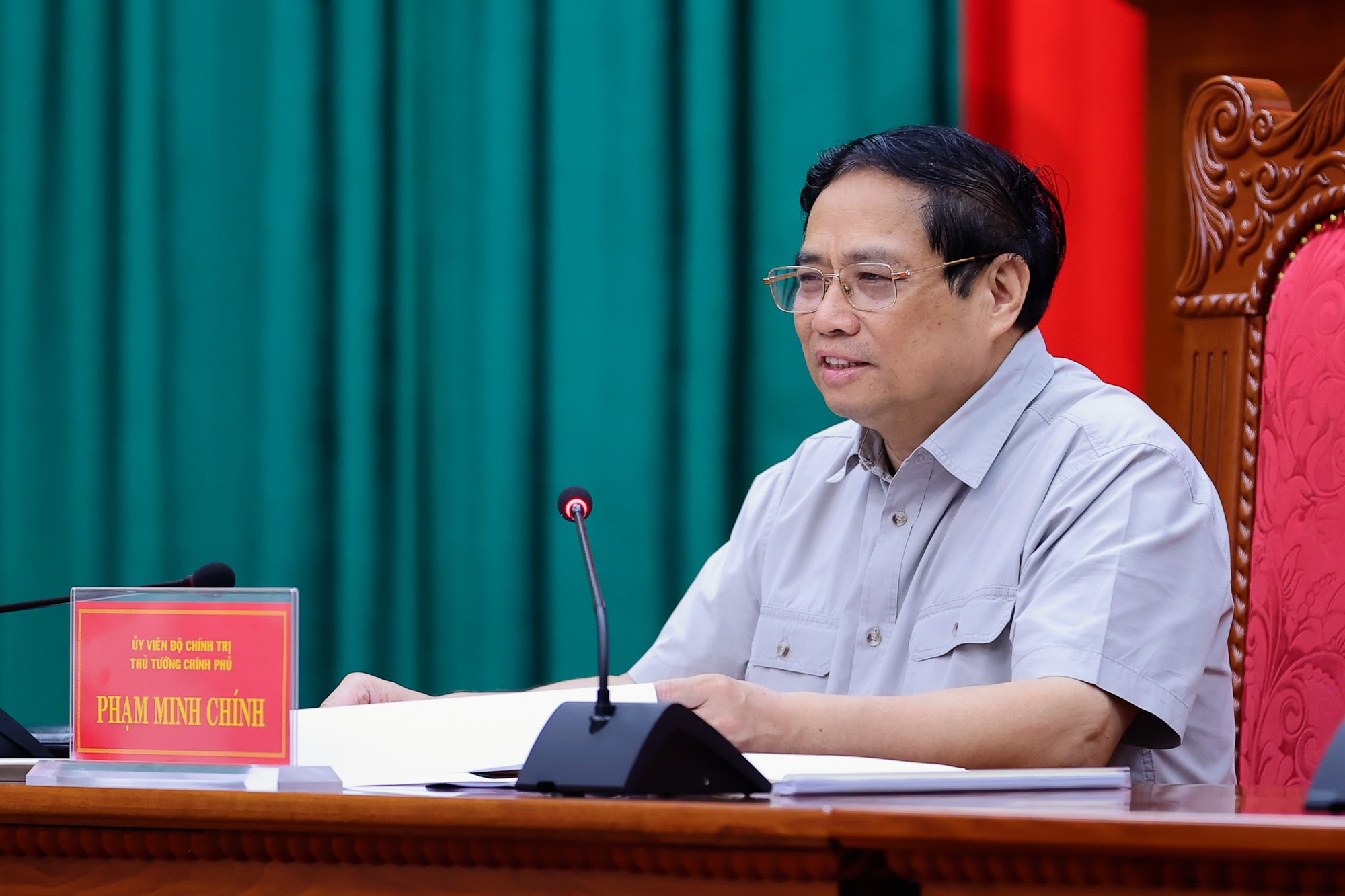 Thủ tướng cho rằng du lịch, dịch vụ và nông nghiệp công nghệ cao là những lợi thế khác biệt của Kon Tum