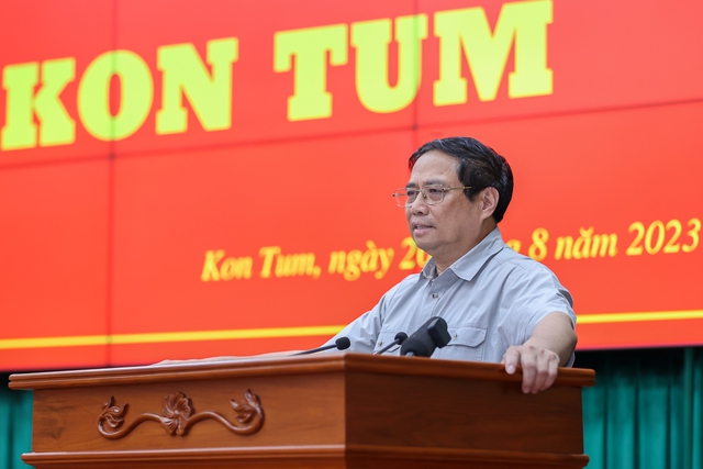 Thủ tướng Chính phủ làm việc với Ban Thường vụ Tỉnh ủy Kon Tum - Ảnh 1.