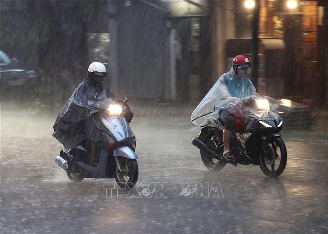Vùng núi và trung du Bắc Bộ có mưa rào và dông - Ảnh 1. Vùng núi và trung du Bắc Bộ có mưa rào và dông - Ảnh 1.