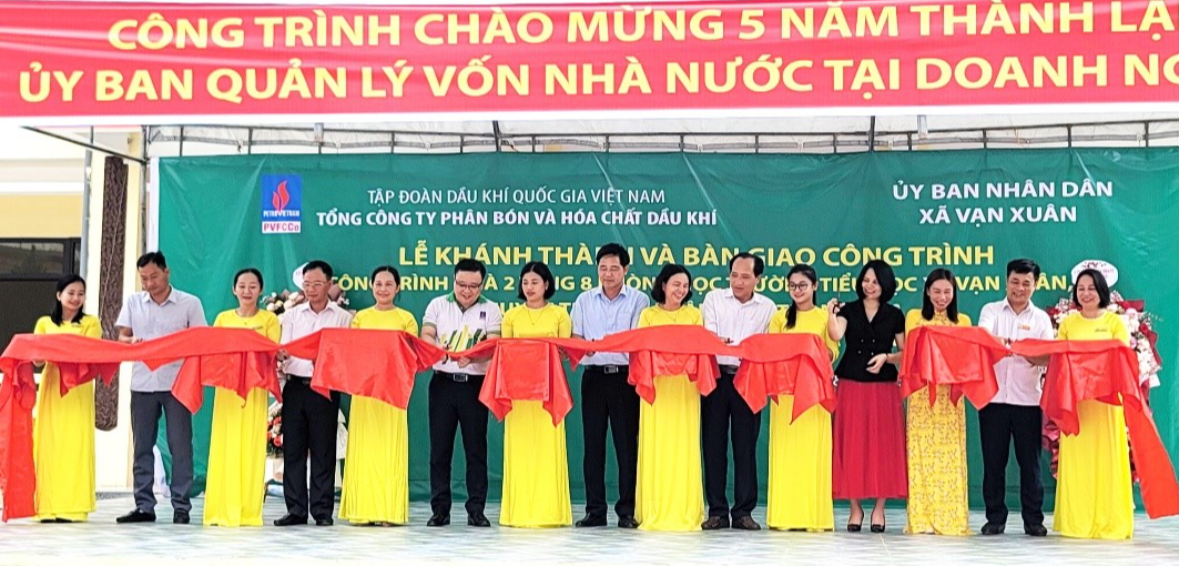 PVFCCo thực hiện các chương trình an sinh xã hội ý nghĩa - Ảnh 1. PVFCCo thực hiện các chương trình an sinh xã hội ý nghĩa - Ảnh 1.