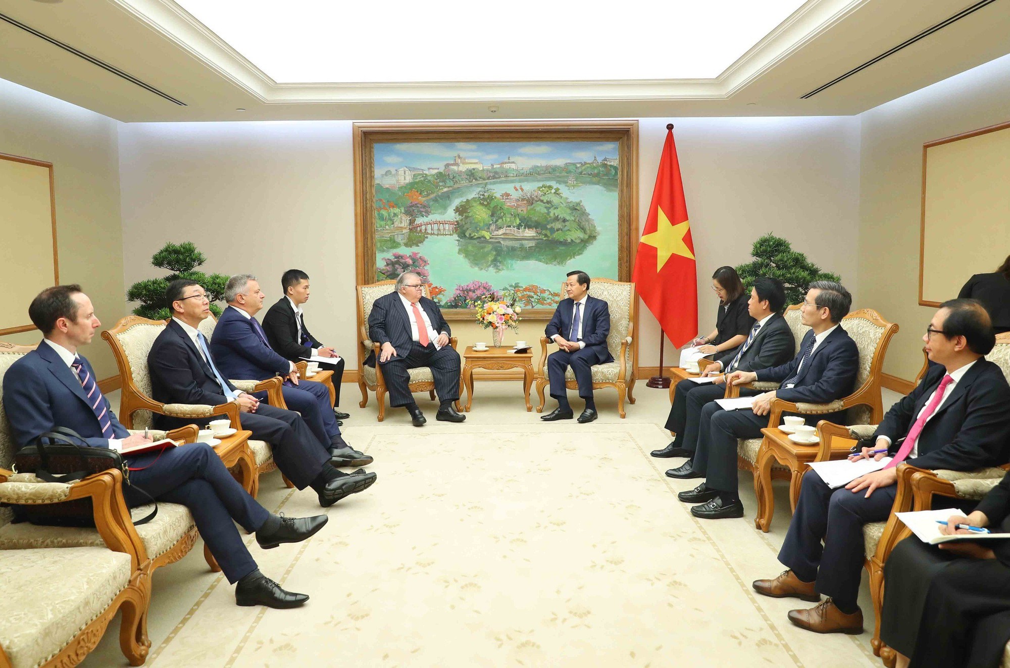 Phó Thủ tướng Lê Minh Khái tiếp Tổng Giám đốc &quot;Ngân hàng của các Ngân hàng Trung ương&quot; - Ảnh 3.