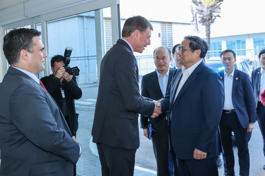 Thủ tướng Phạm Minh Chính tới thăm, làm việc với Tập đoàn hàng không vũ trụ Embraer, có trụ sở tại thành phố São José dos Campos, bang São Paulo - Ảnh: VGP/Nhật Bắc