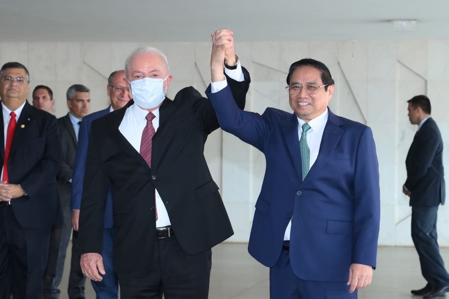 Tổng thống Brazil Luiz Inacio Lula da Silva và Thủ tướng Phạm Minh Chính - Ảnh: VGP/Nhật Bắc