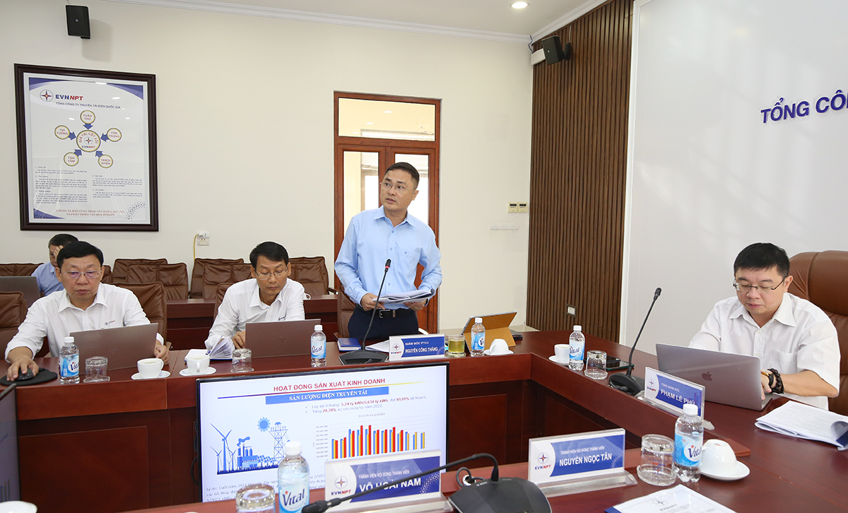 Giữ vững mạch máu truyền tải điện khu vực Nam miền Trung và Tây Nguyên - Ảnh 1. Giữ vững mạch máu truyền tải điện khu vực Nam miền Trung và Tây Nguyên - Ảnh 1.