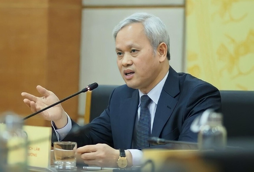KINH TẾ VIỆT NAM VƯỢT 'CƠN GIÓ NGƯỢC', TẠO THẾ, LỰC VÀ NIỀM TIN ĐỂ VỮNG VÀNG TIẾN LÊN PHÍA TRƯỚC - Ảnh 4. KINH TẾ VIỆT NAM VƯỢT 'CƠN GIÓ NGƯỢC', TẠO THẾ, LỰC VÀ NIỀM TIN ĐỂ VỮNG VÀNG TIẾN LÊN PHÍA TRƯỚC - Ảnh 4.