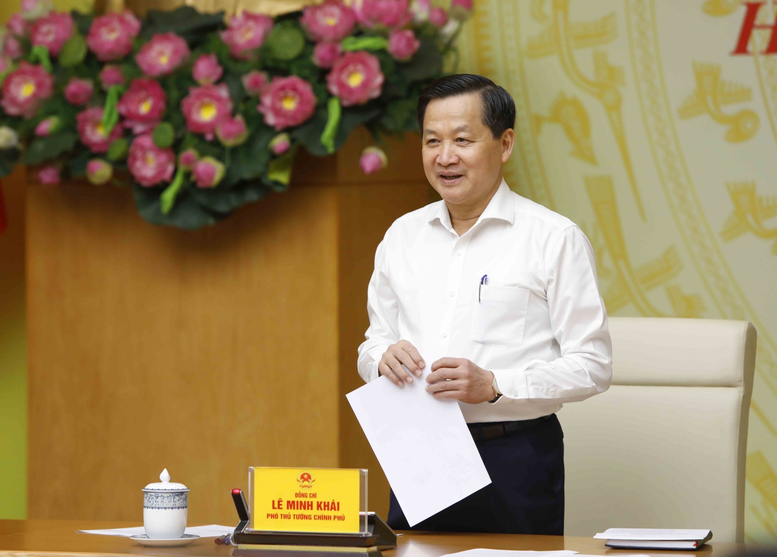 Phó Thủ tướng Lê Minh Khái chủ trì họp bàn giải pháp nâng cao khả năng tiếp cận tín dụng của người dân, doanh nghiệp - Ảnh 10.
