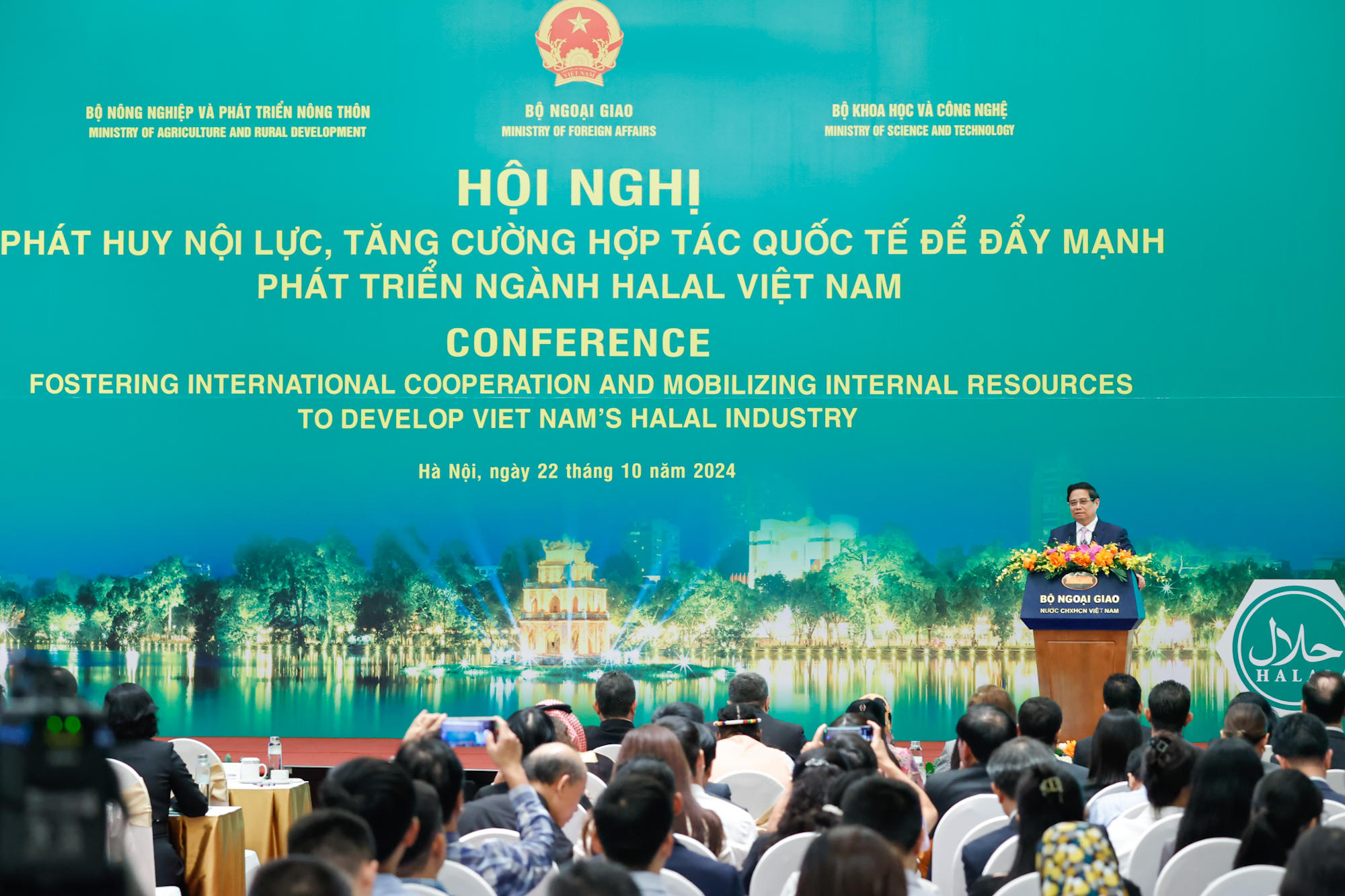 Thủ tướng: Phát triển ngành Halal vừa là 'cơ hội vàng', vừa mang ý nghĩa nhân văn sâu sắc- Ảnh 6.