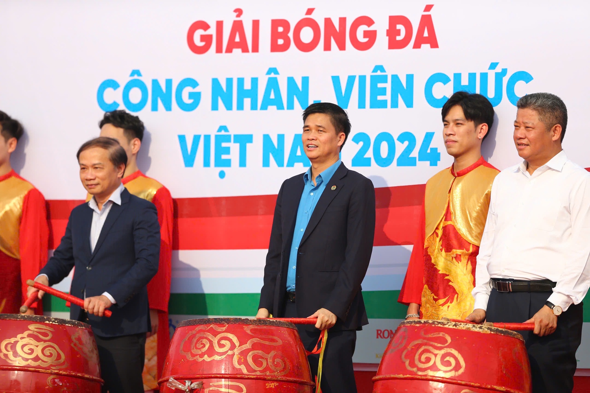 16 đội bóng xuất sắc dự chung kết Giải bóng đá công nhân, viên chức Việt Nam 2024- Ảnh 1.