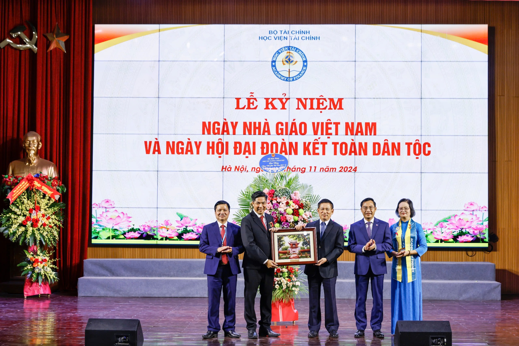 Phát huy truyền thống đoàn kết, tôn sư trọng đạo xây dựng Học viện Tài chính trở thành cơ sở đào tạo hàng đầu- Ảnh 6.