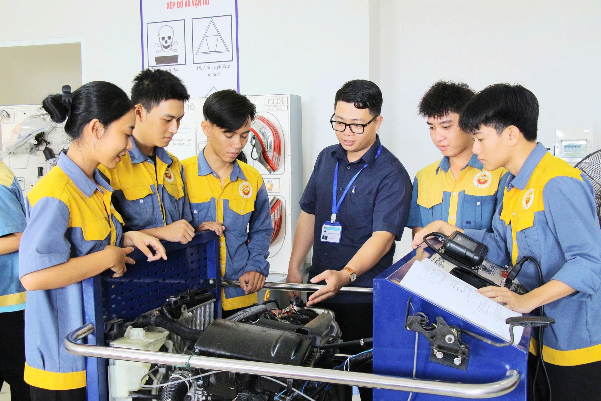 Đào tạo nghề cho thanh niên