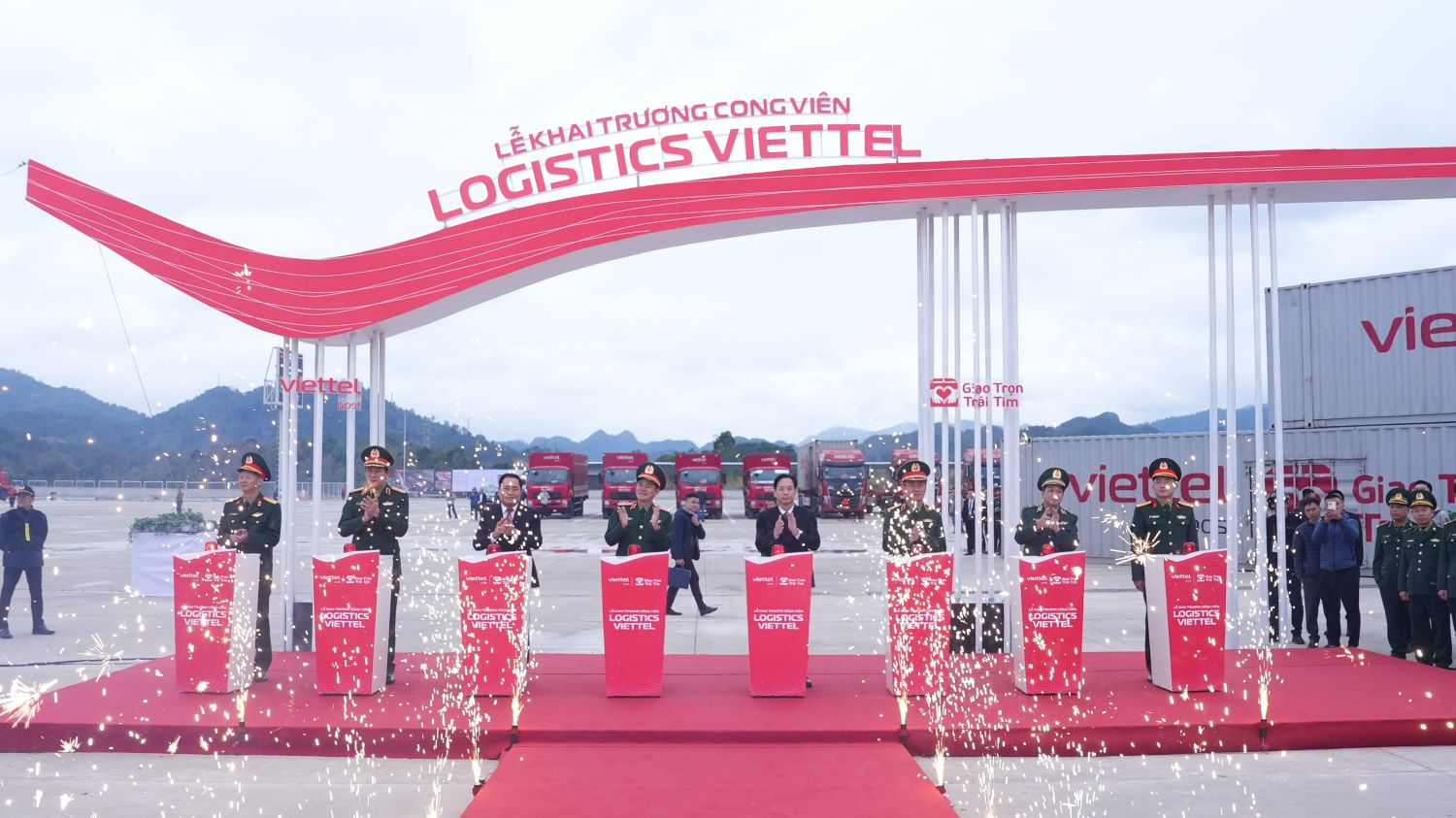 Viettel chính thức khai trương công viên logistics đầu tiên tại Việt Nam- Ảnh 1.