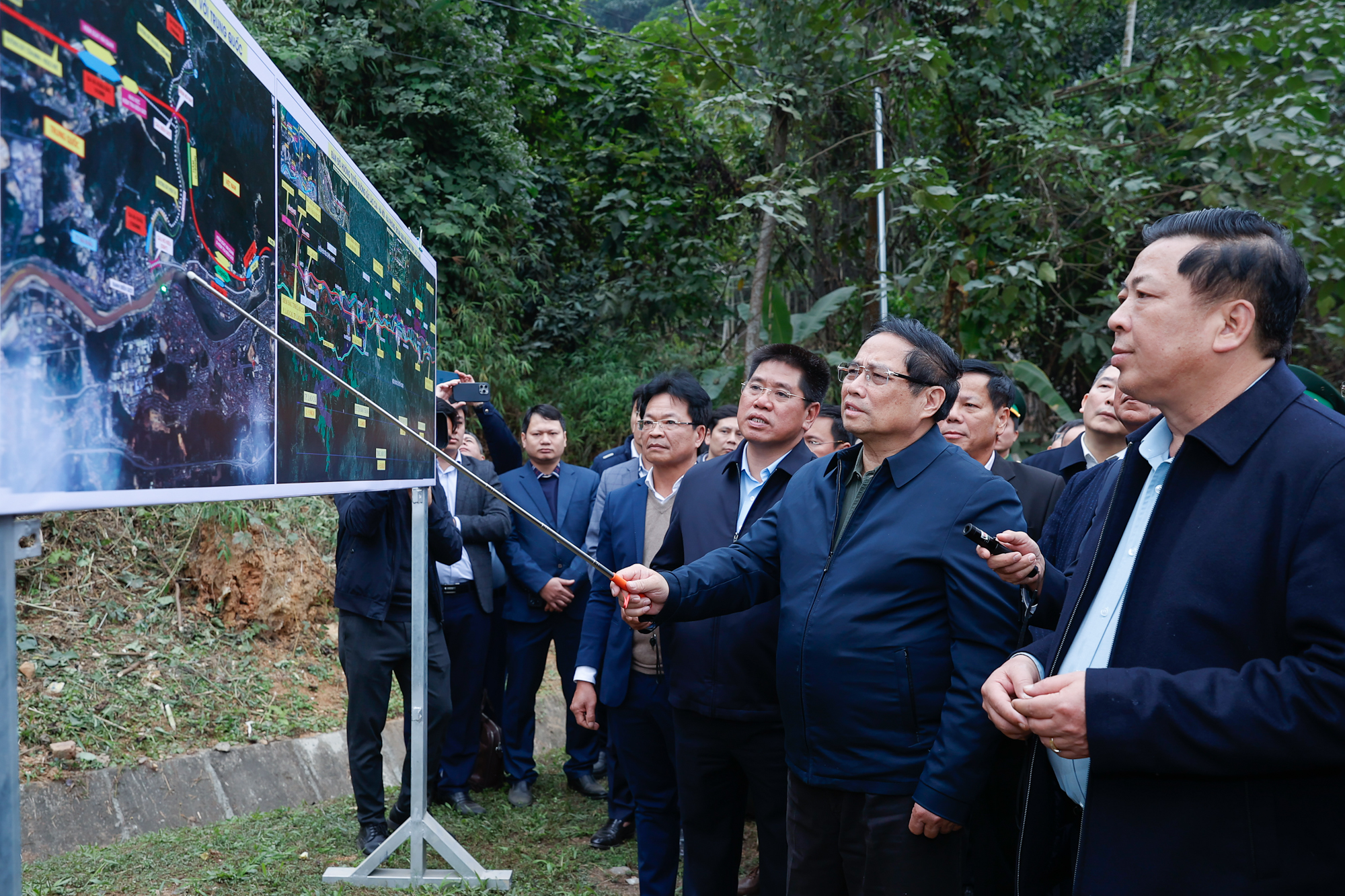 Thủ tướng yêu cầu trình Quốc hội dự án đường sắt Lào Cai-Hà Nội-Hải Phòng trong tháng 2- Ảnh 1.