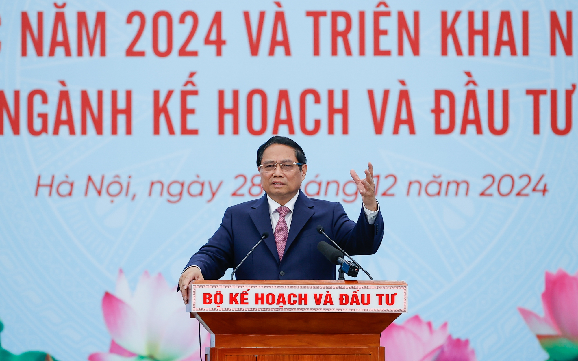 Thủ tướng dự Hội nghị triển khai nhiệm vụ năm 2025 của ngành kế hoạch-đầu tư và thống kê