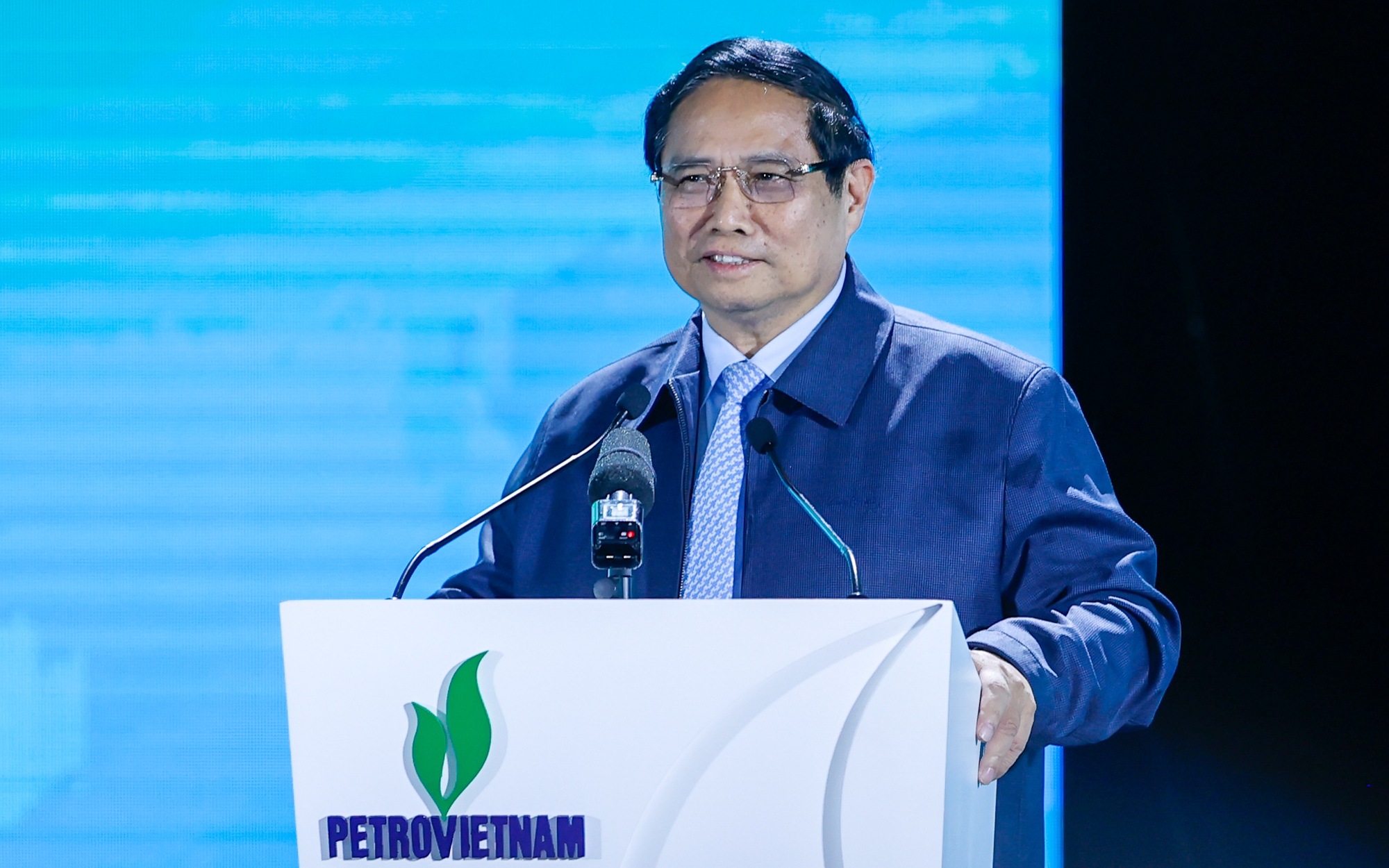 Thủ tướng dự Hội nghị tổng kết năm 2024, triển khai nhiệm vụ năm 2025 của Petrovietnam