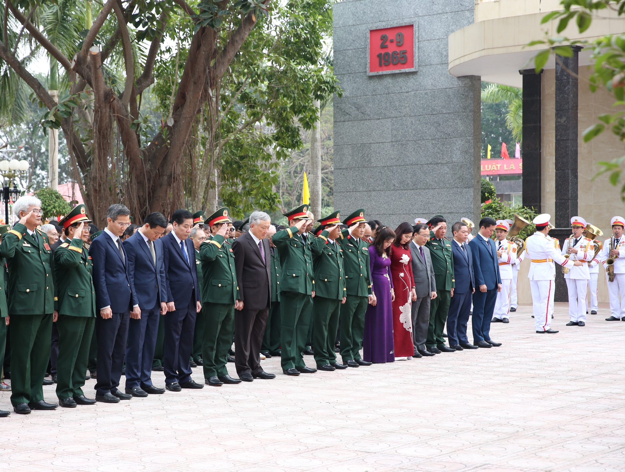 Trung đoàn 21 đón nhận danh hiệu Anh hùng Lực lượng vũ trang nhân dân- Ảnh 2.