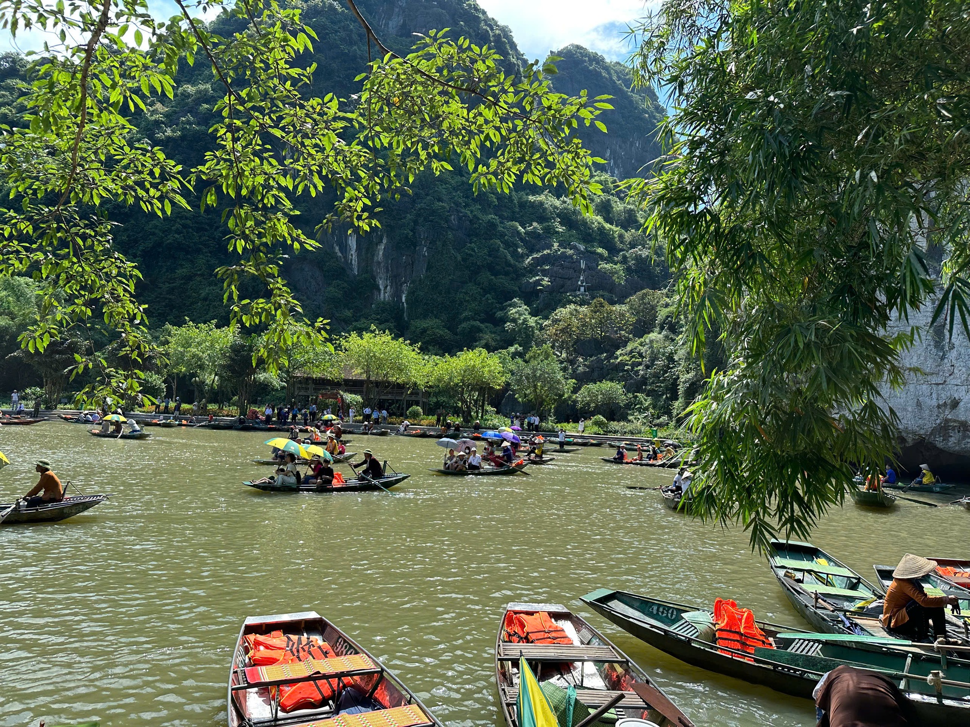 Ninh Bình-Điểm sáng trên bản đồ du lịch Việt Nam- Ảnh 2.